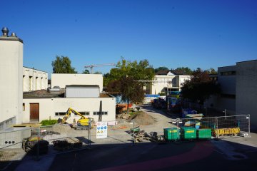 News 1.10.25 - Der Mettlen-Pausenplatz ist zum Bauplatz umfunktioniert.